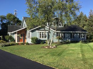 12855 Meadow Dr, Elm Grove, WI 53122