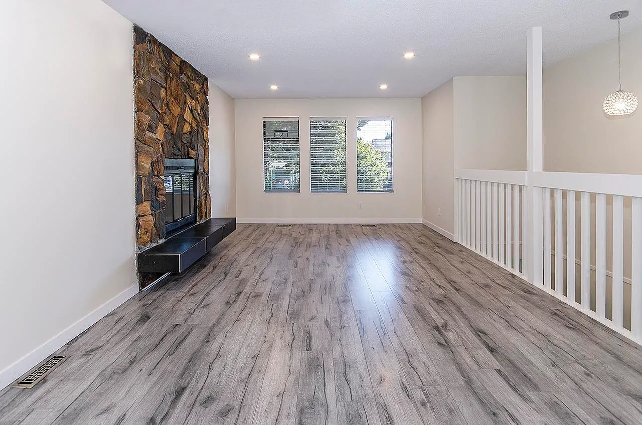 3 bed, 1266 sqft, $3,250 — Photo 2
