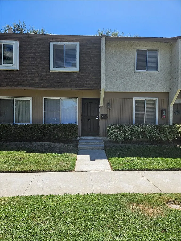 4 bed, 1248 sqft, $2,800 — Photo 1