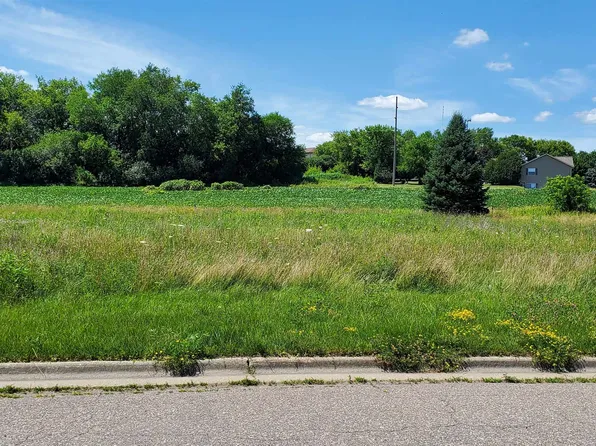 Spruce Dr, Baraboo, WI 53913
