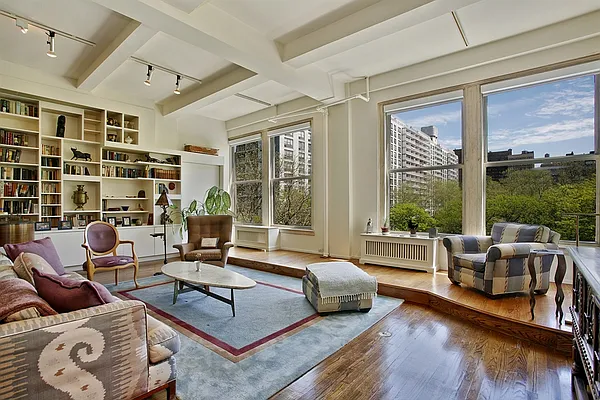 Sold by Corcoran | media 21