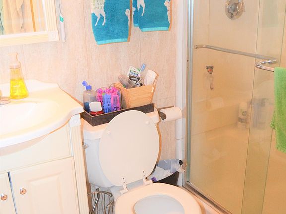 5th image of 69 Babcock St APT 5M