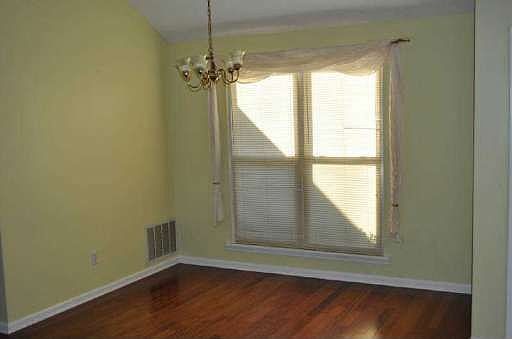 5th image of 1009 Boardwalk Dr