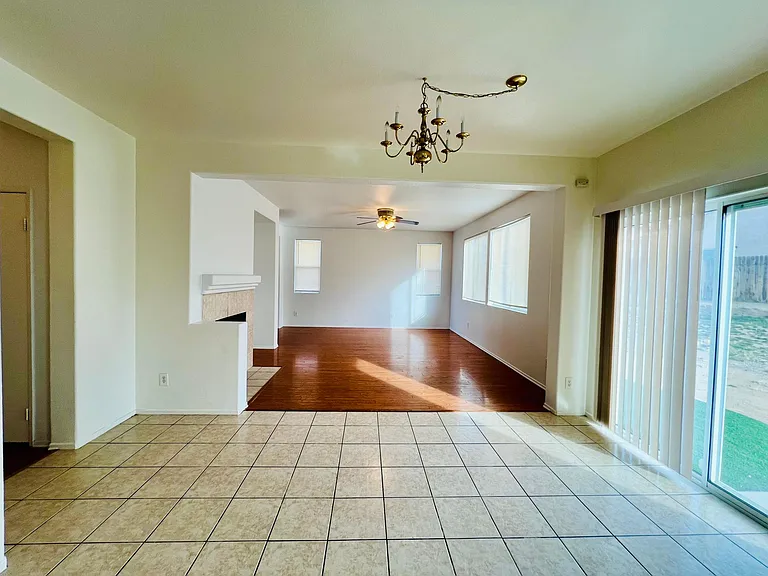 13613 Ashmont Rd — Photo 9