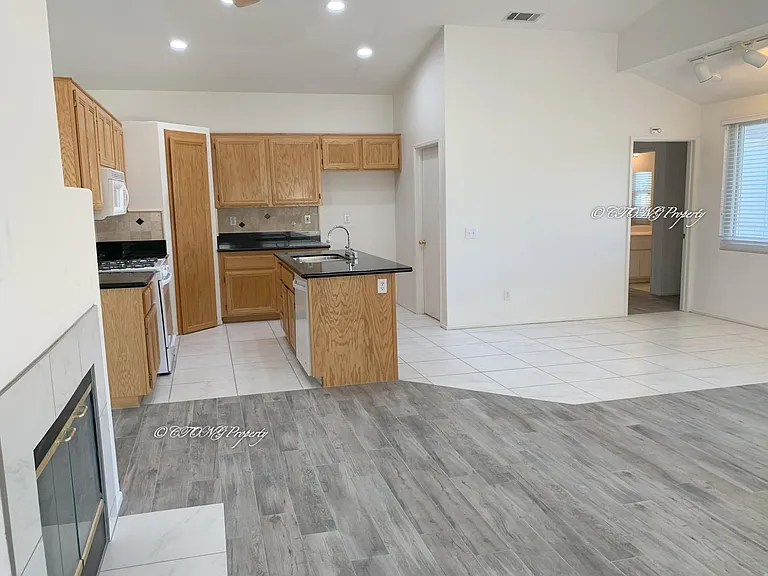 12399 Rimrock Ln — Photo 4