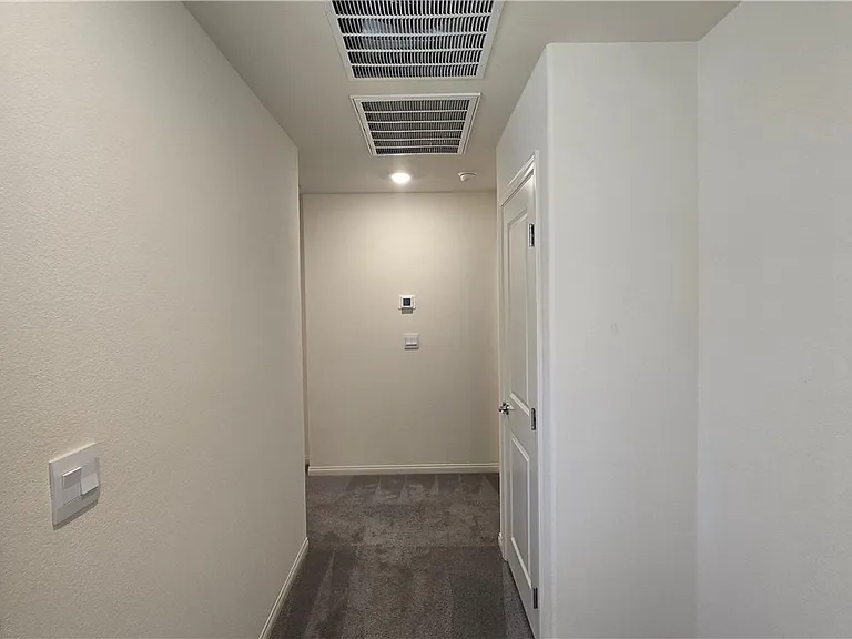 7647 Duran Harbor Ln — Photo 32
