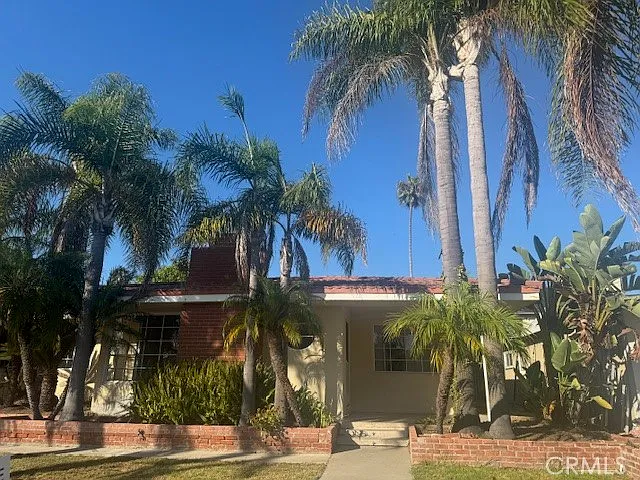 3 bed, 1400 sqft, $7,500 — Photo 1
