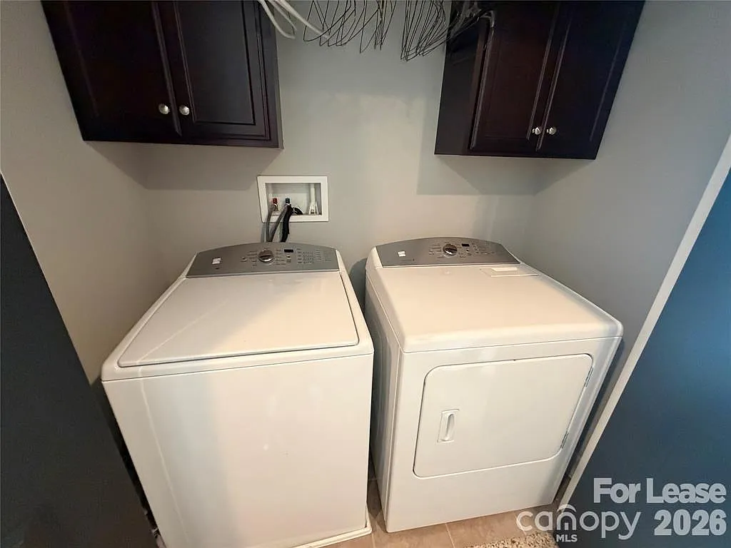 2 bed, 1274 sqft, $2,150 — Photo 4