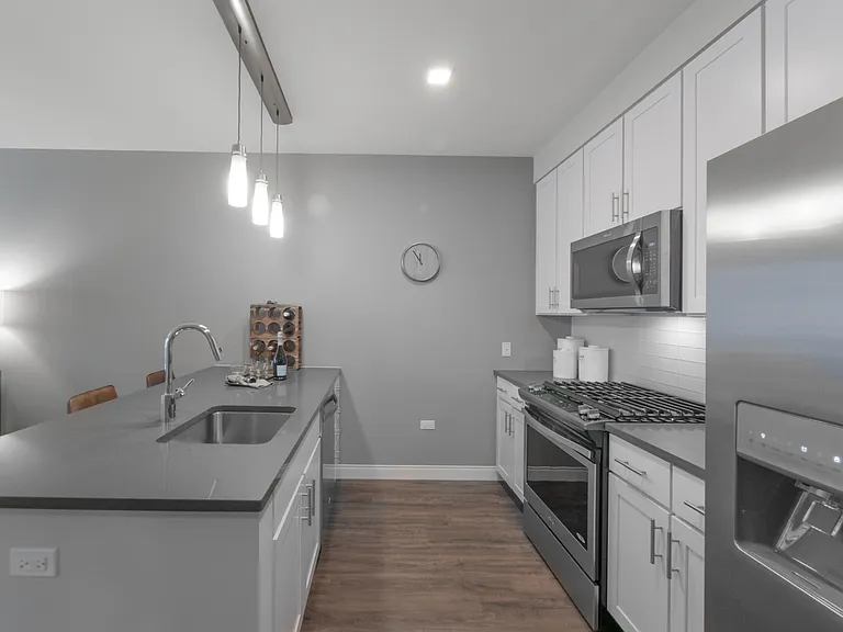 The Emerson — Photo 15