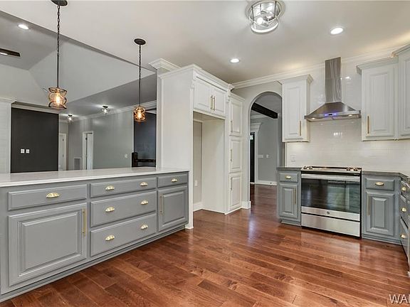 5th image of 7328 Crab Apple Cir