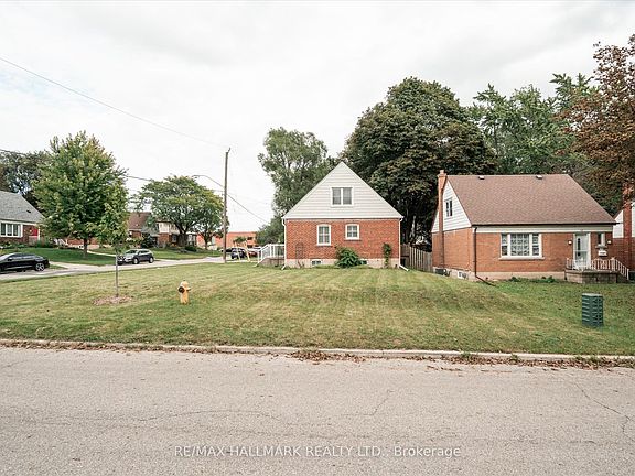 4th image of 37 Holswade Rd