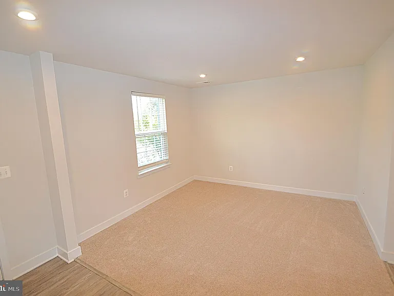 11328 Willow Green Cir — Photo 5