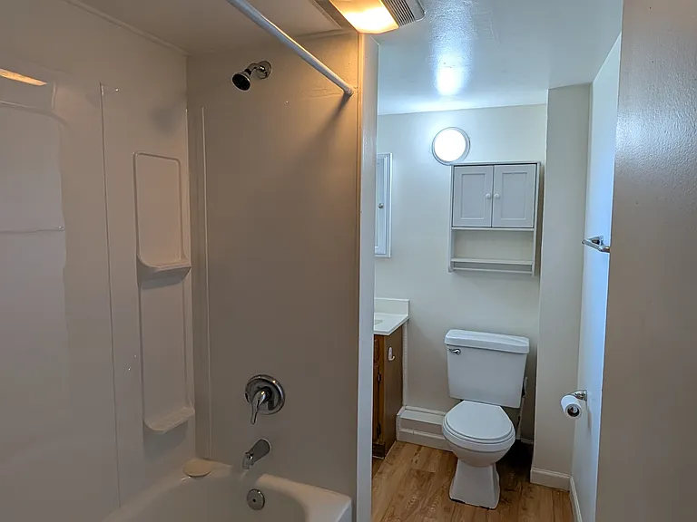 429 E Heroy Ave — Photo 12