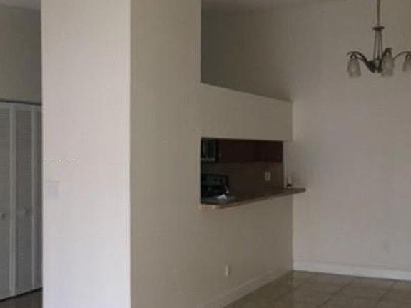 2nd image of 18210 Mediterranean Blvd #Aw01
