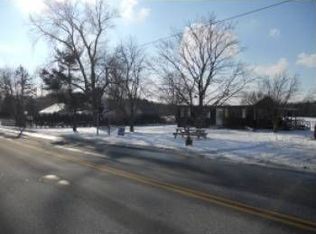 441 Burpee Rd, Bristol, VT 05443