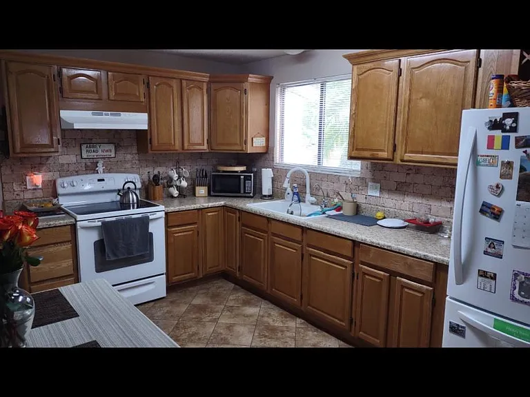 6789 Arrowroot Dr — Photo 3