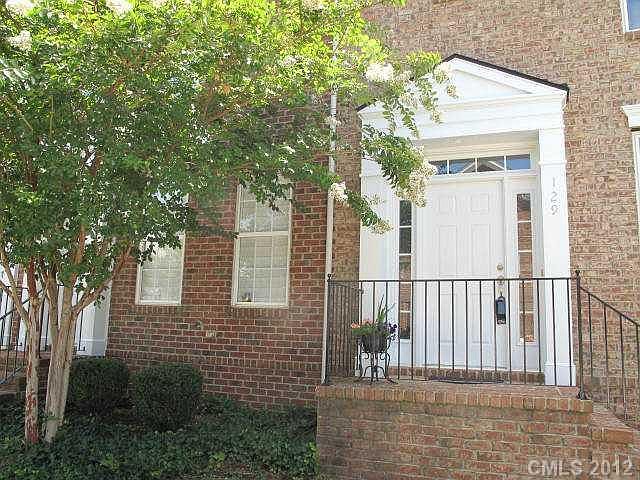 1st image of 129 Quarter Ln #61