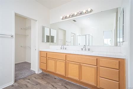 5th image of 22304 Summer Holly Ave
