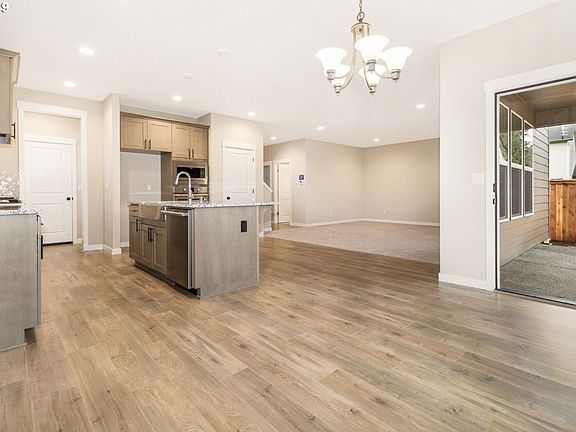 5th image of 1219 NE 12th St #Lot85
