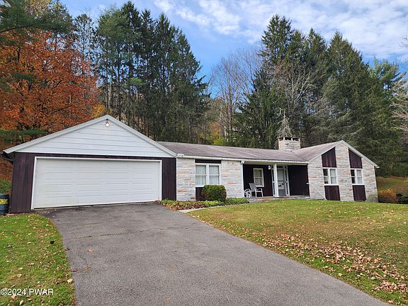 4th image of 1839 Parkway Dr