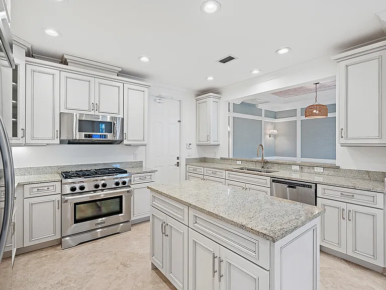 13629 Treasure Cove Cir #13629 — Photo 6