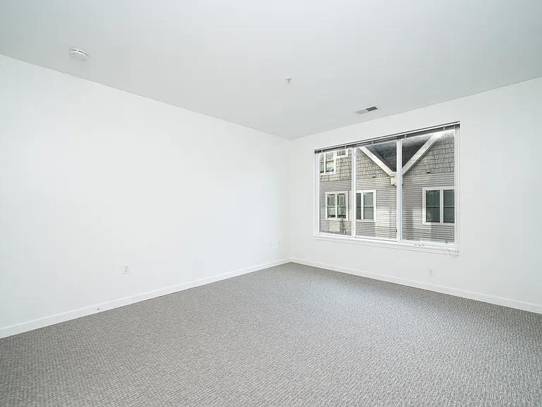 163 Franklin Street — Photo 2