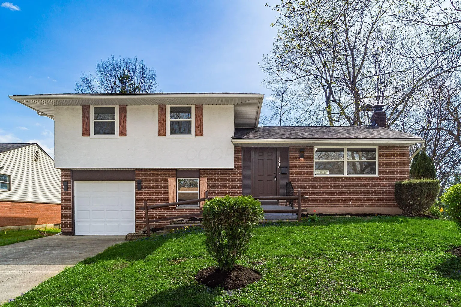 4818 Colonel Perry Dr photo 1