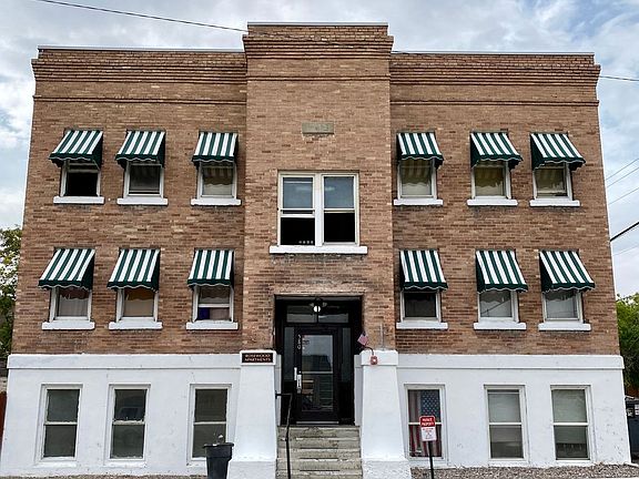 2nd image of 580 W Clark St #C2