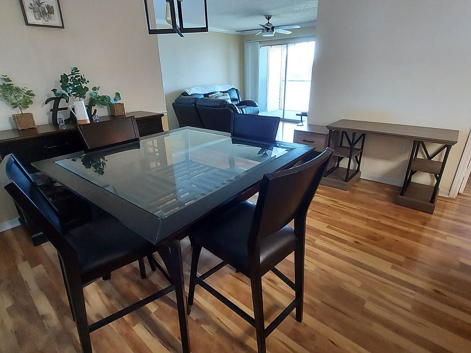 1st image of 1909 Summer Club Dr APT 211