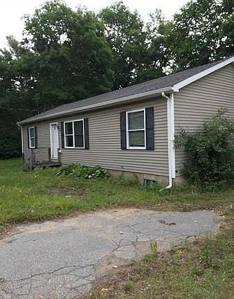 3rd image of 915 Monponsett St