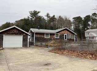 23 Crooked River Rd, Wareham, MA 02571