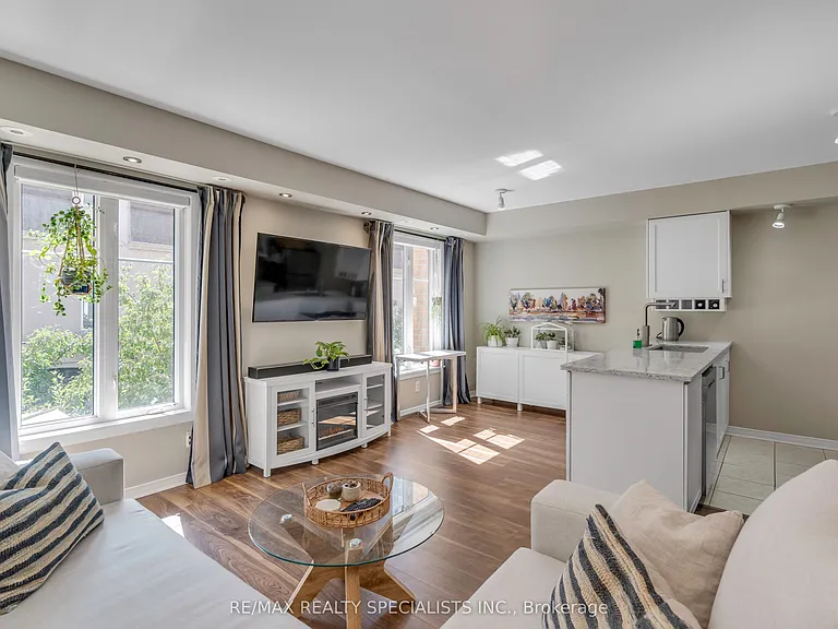 54 E Liberty St #1013 — Photo 12