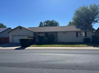 571 E Greenfield Cir, Grand Junction, CO 81504