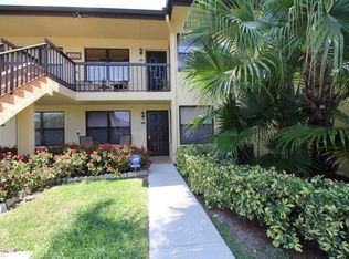 4706 Lucerne Lakes Blvd E APT 104, Lake Worth, FL 33467