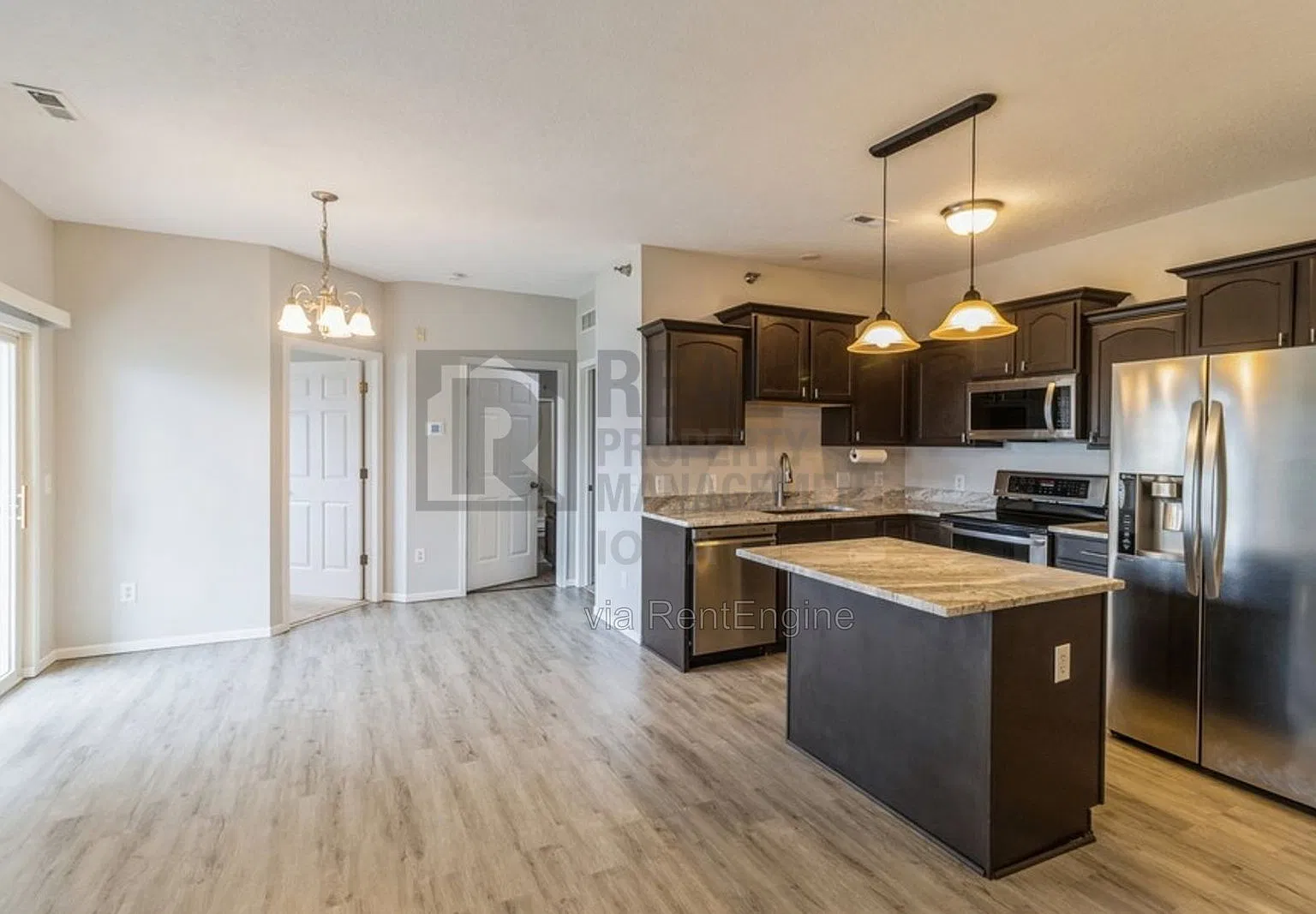 2 bed, 2.0 bath, 1014 sqft, $1,295 — Photo 4