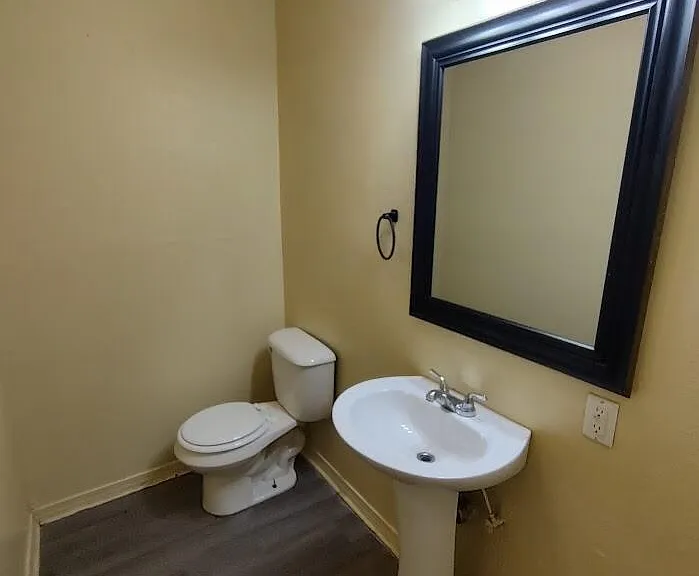 4807 King James Dr — Photo 13