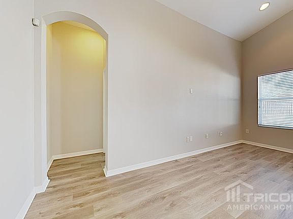 4th image of 2739 Billingham Dr