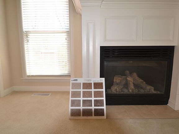 3rd image of 4409 Mansfield Estates Dr