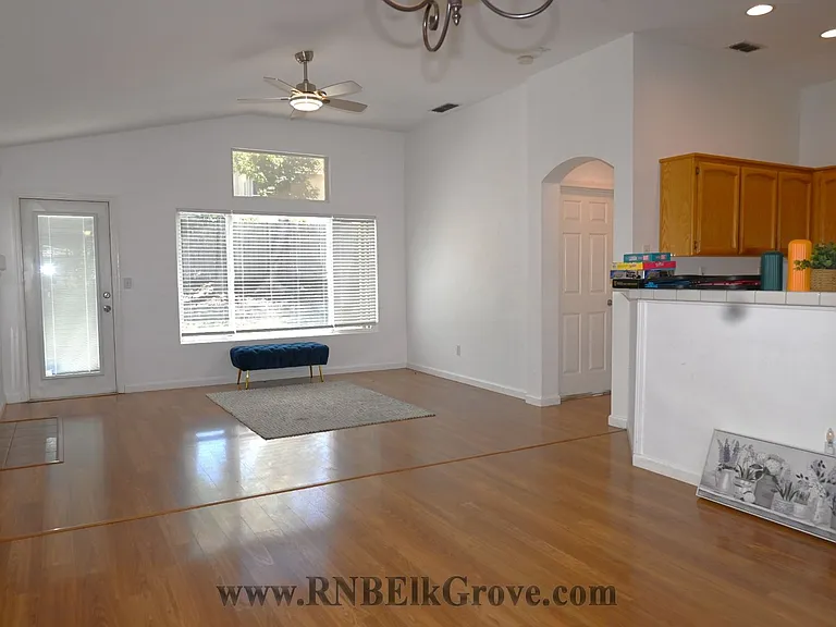 9142 Eastpointe Ct — Photo 7
