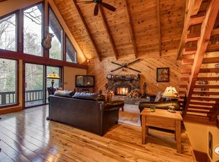 29 Indian Rock Rd, Wilmington, NY 12997