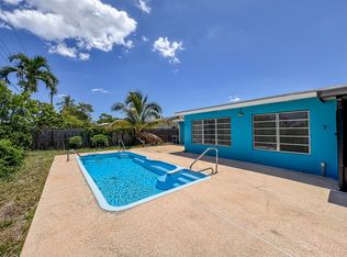 1326 Lake Erie Dr, Lake Worth, FL 33461