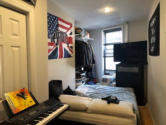 4th image of 507 Grand St #1