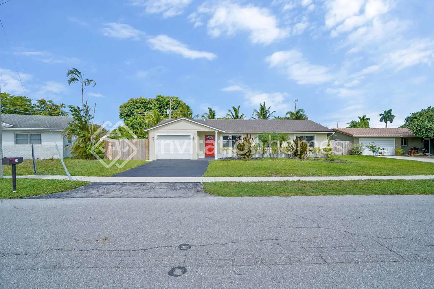35 Tam O Shanter Ln Boca Raton, FL 33431 — Photo 1