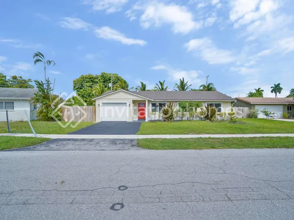 35 Tam O Shanter Ln, Boca Raton, FL 33431