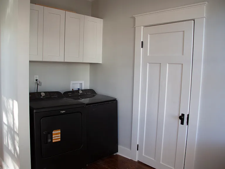 2421 Nashville Ave — Photo 9