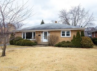 354 E Saint Charles Rd, Elmhurst, IL 60126
