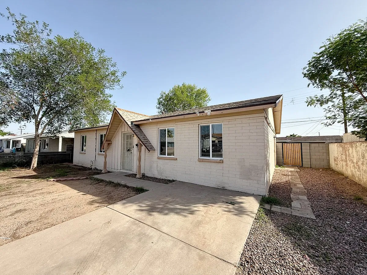 5825 W. Flower St. — Photo 3