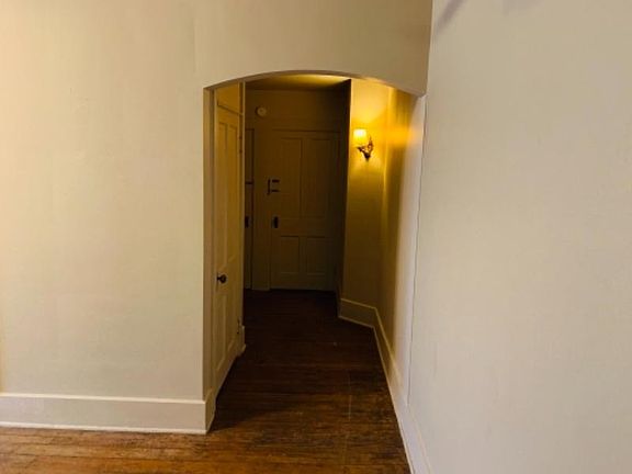 2nd image of 433 4th St