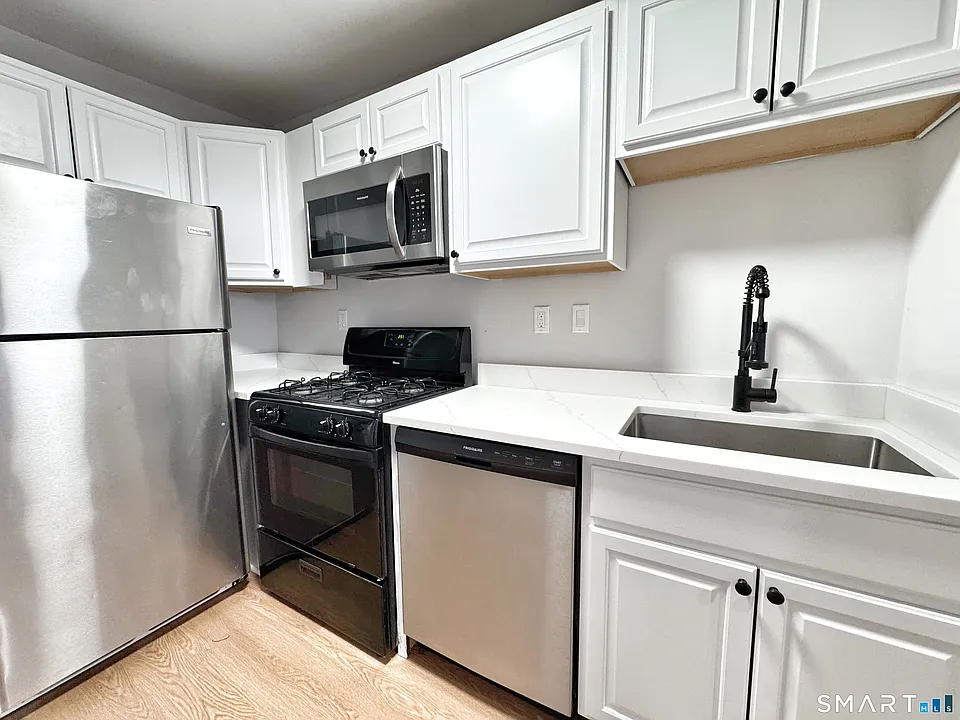 127 Harbor Ave #5