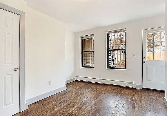 3rd image of 189 Chauncey St #A